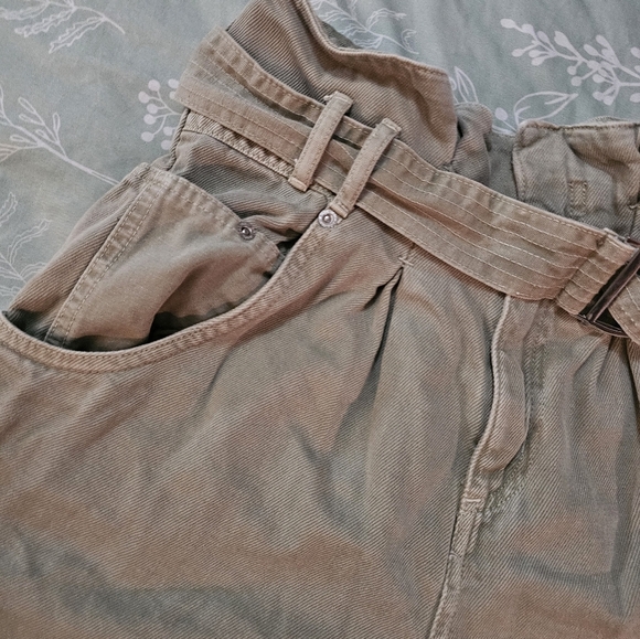 Zara Women's Green Paperbag Bermuda Shorts Size 4 With Tie Belt - Picture 6 of 11